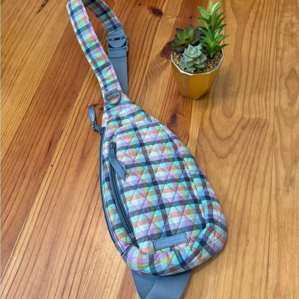 Vera Bradley | Bags | Verabradley Gingham Plaid Essential  display picture 1
